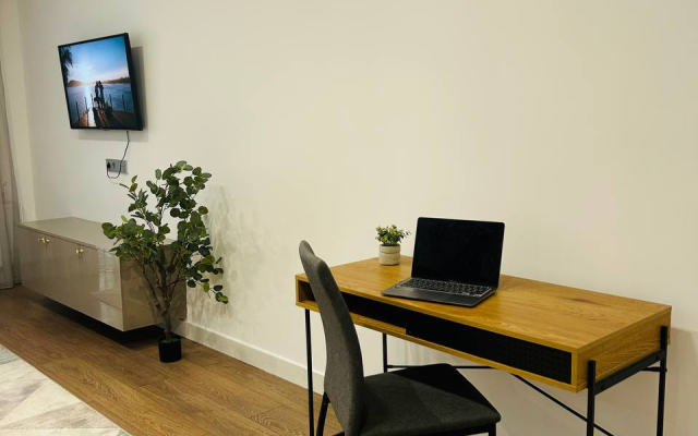 2-Komnatnaya S Vidom Na Gorod 33 Flat