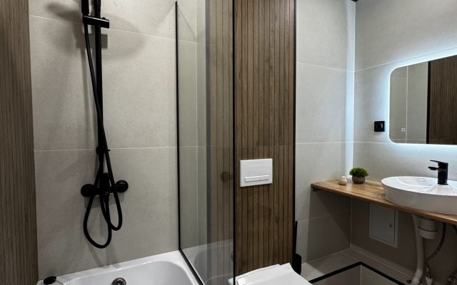 Квартира с Дизайнерским Ремонтом в Новом Доме