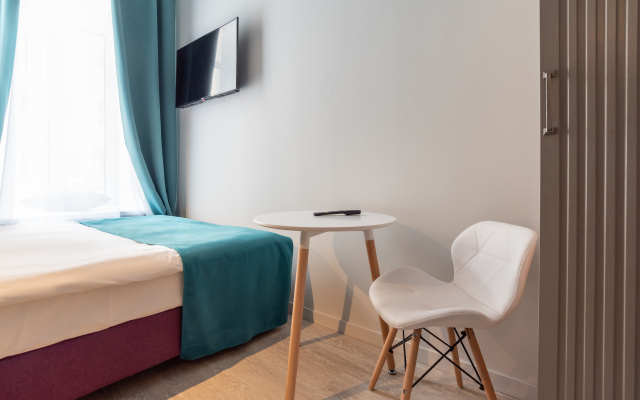 Antre Apartments on Konyushennaya for 4 Guests
