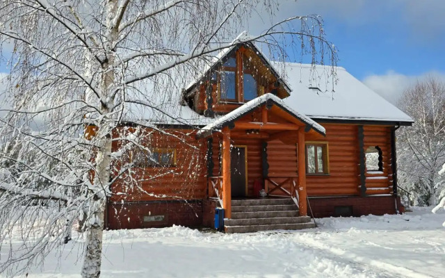 Частный дом Уница 300кв.м на первой линии озера Селигере