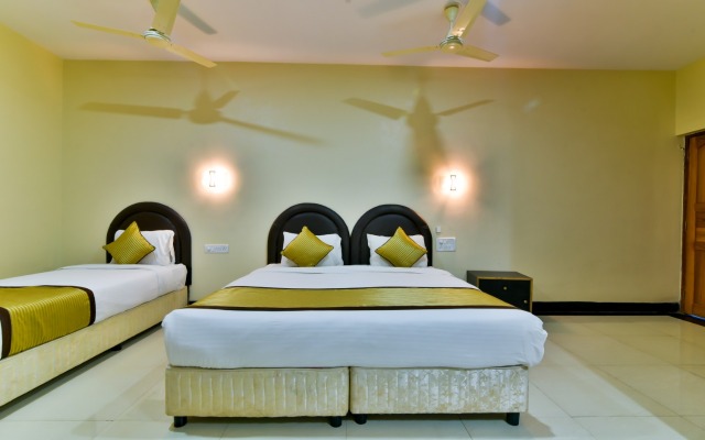 Baga Fantacia Beach Inn Hotel