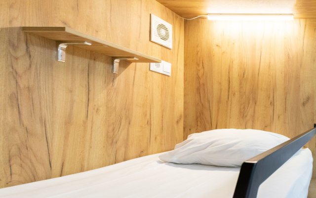 Хостел АртКапсул