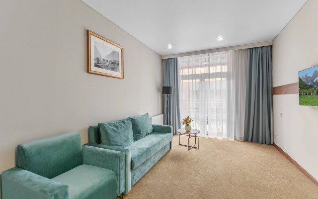 Отель Космос Ла Валли