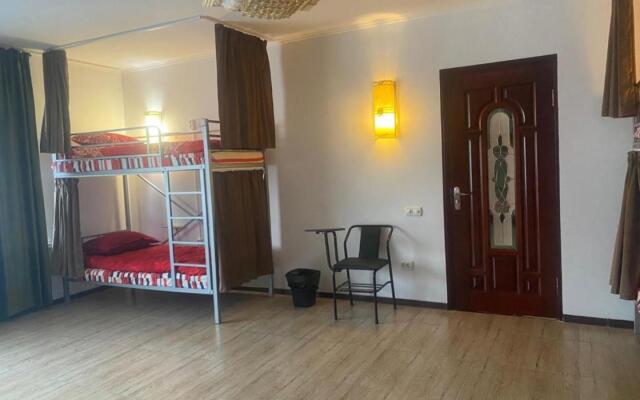 Room Koktobe Hostel