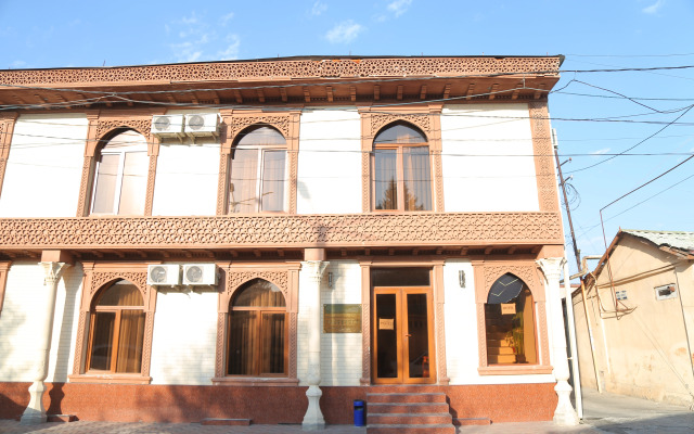 Ideal Best Tour Hotel