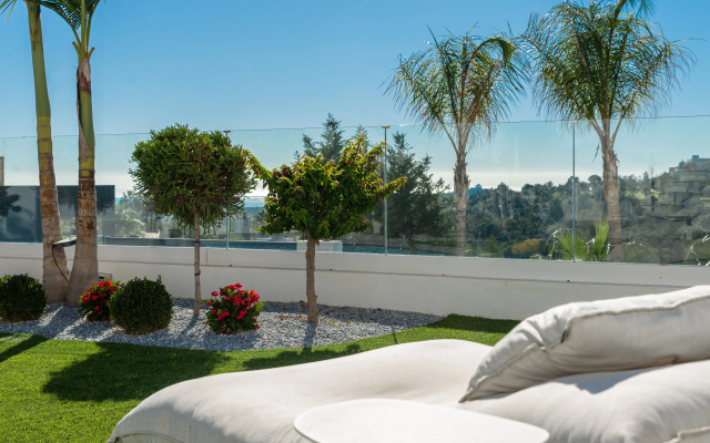 All About Villa Estrella de Oro