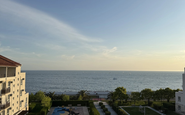 Na Pervoy Beregovoy Linii Morskoy Kvartal Apartments