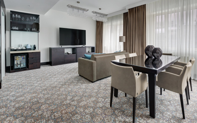 Safmar Palace Hotel Moscow (ex.Sheraton Palace)
