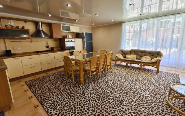 Вилла Ялтинская Вилла