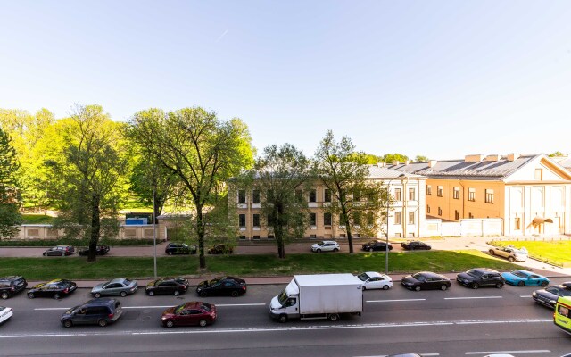 U Finlyandskogo Vokzala I Kreysera Avrory Apartments