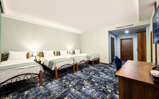 Mirotel Hotel