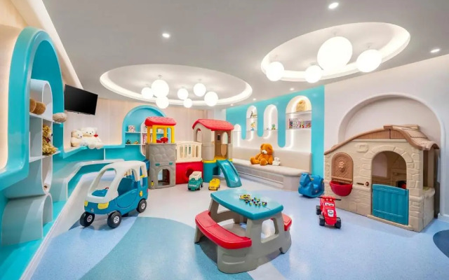 Отель Centre Point Hotel Sukhumvit 10