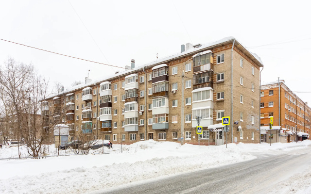 Kvartirauutnaa studia v centre industrial'nogo rajona