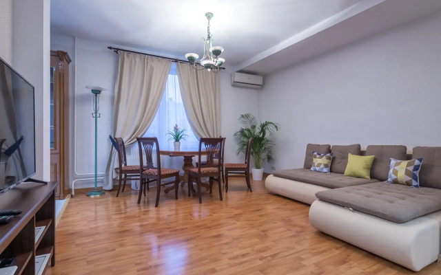 Квартира на Смоленской Улице 7