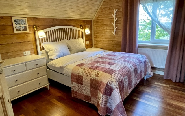 Ryadom s Igoroy Guest House