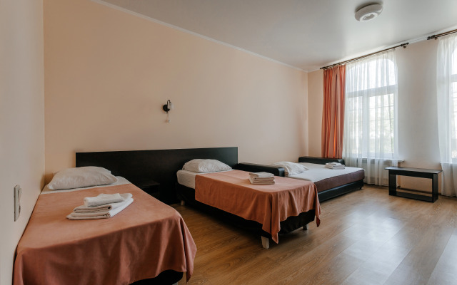 Edeil Hotel
