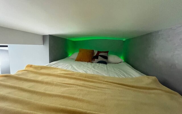 Dvukhurovnevyye Apartamenty Cloud Attic na Elektrozavodskoy