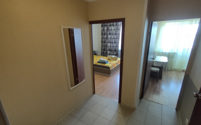 V Novom Dome Flat