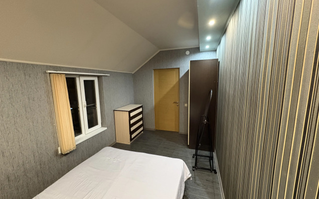 S Basseynom Guest House