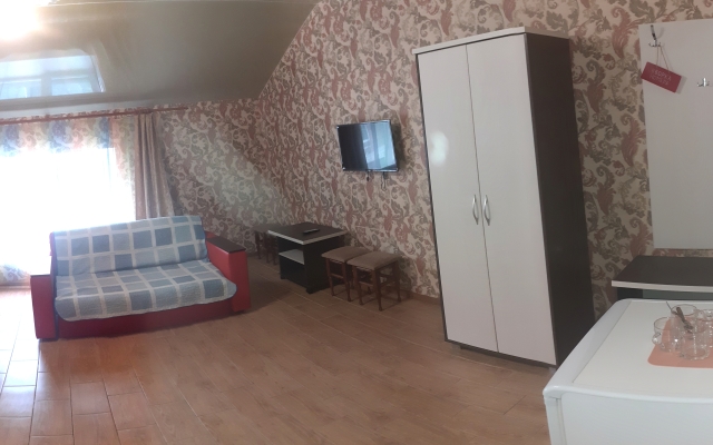 Kristall Guest House