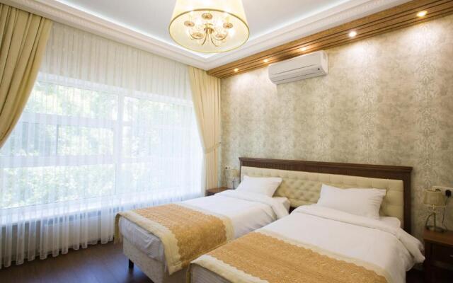 City Park Hotel