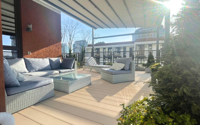 Casablanka Hit s Bolshoy Terrasoy s Vidom na More Apartments