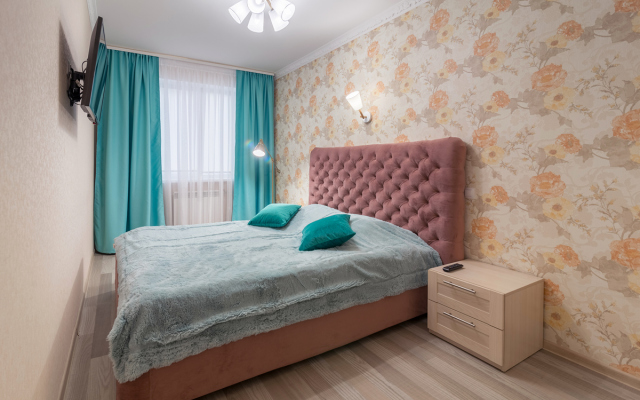 Na-Sutki na pr-te Tsiolkovskogo 53 Apartments