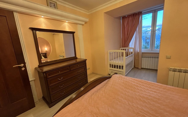 V Rayone Goroda Verkhnie Pechery Flat