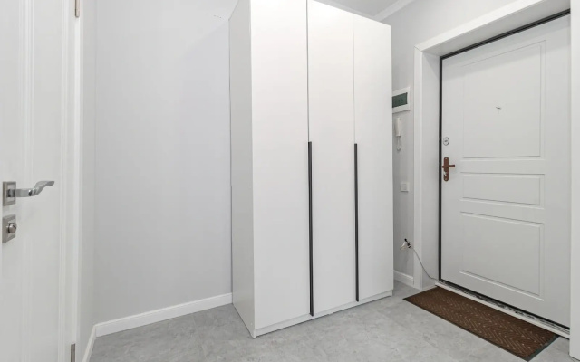 Apartamenty uutnye i teplye radom s Han Satyrom