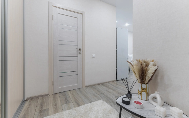 Comfort Home Na Chetaeva 43a Apartments