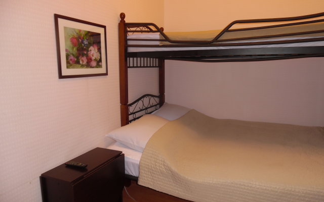 Bon Apart na Bolshoj Morskoj 31 - Irena Hotel Guest House