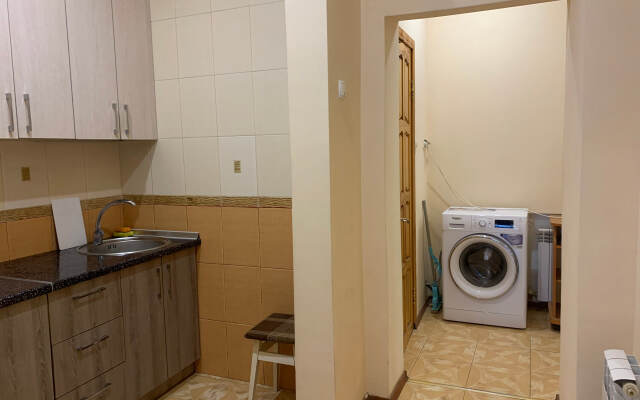 S San Uzlom Na Etazhe Flat