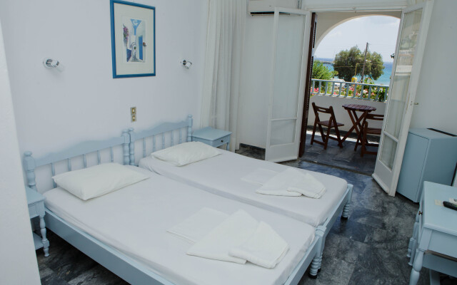 Karanasos Hotel