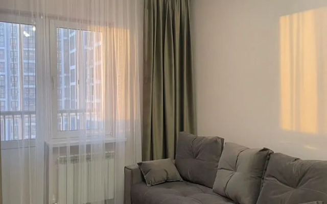 Na Verkhney Naberezhnoy 161/13 Flat