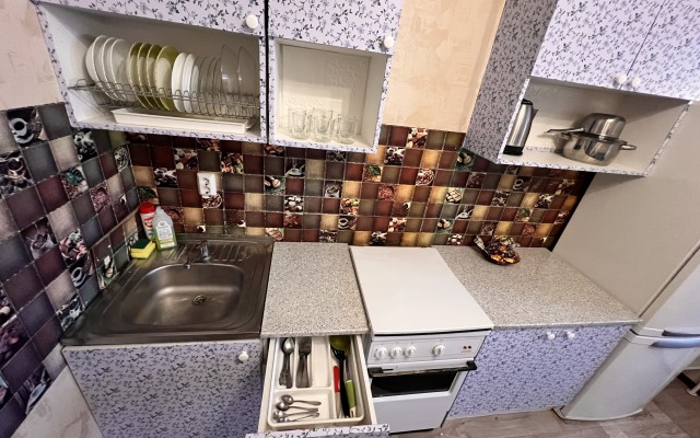 Апартаменты 2кв Центр Уютная на Геологоразведчиков 44а