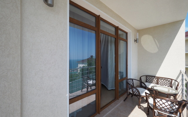 Peyzazh Guest House