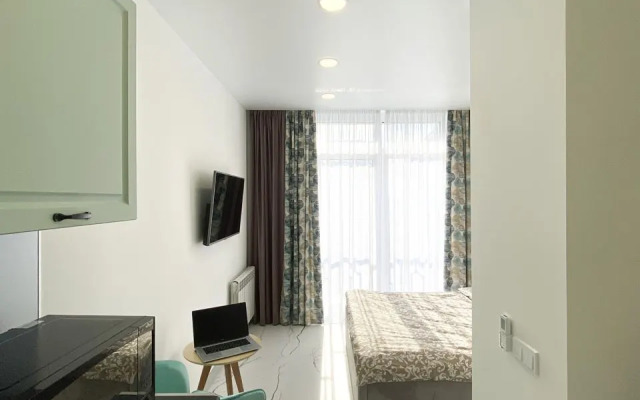 Апартаменты-студия 30 кв.м. с кроватью и балконом, 14 этаж