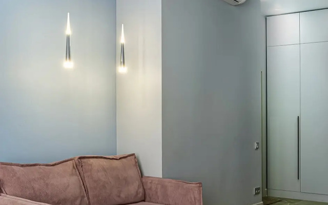 Квартира Дизайнерская Студия в центре Столицы