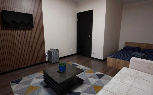 Solnechnaya Kvartira V Yuzhnoy Bittse Flat