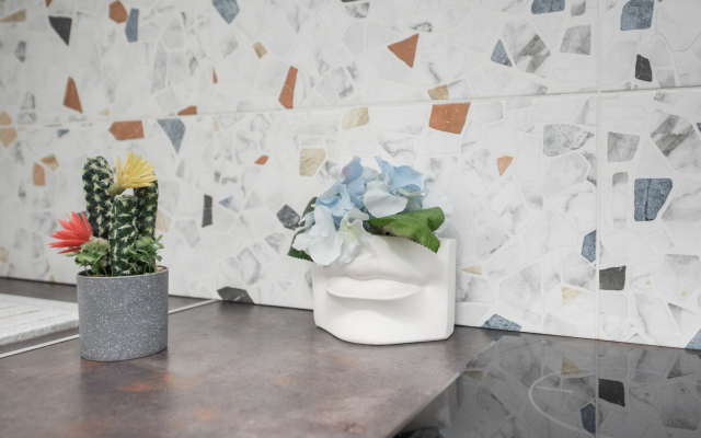 Апартаменты Smile Apartments с Балконом в Новом Доме