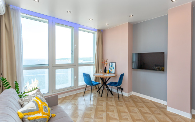 Апартаменты с витражом