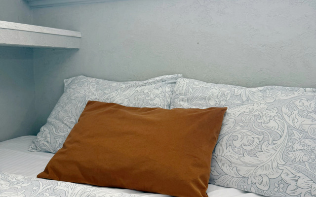 Uyutnaya Studiya Na Dvoikh Apartments