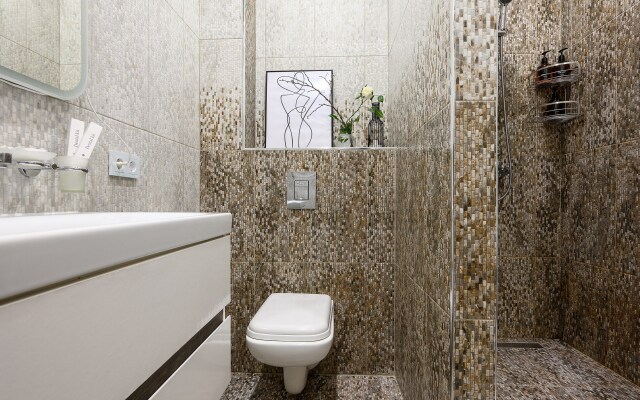 Uyutnaya s balkonom i vidom na gory. Kvatro 119 Apartments Flat