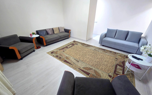 S vidom na gory Samal 2 Flat