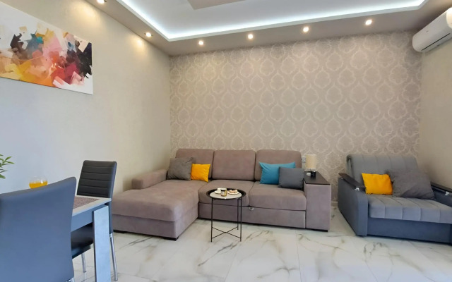 Apartaments v Zhk Metropol s Krasivym Vidom na Gory