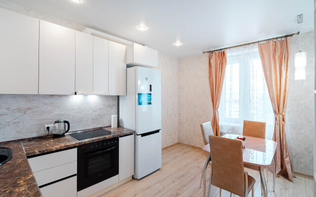 Studiya V Samom Tsentre Levogo Berega Irtysha Apartments