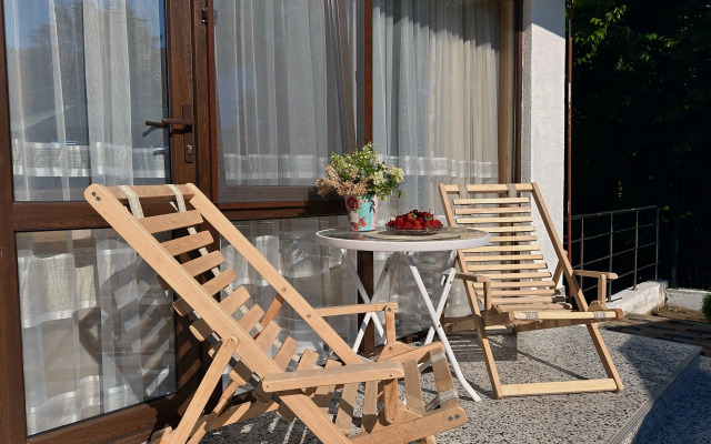 Eva Private house
