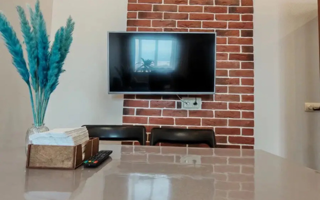 Na Prospekte Okeanskiy 54 Flat