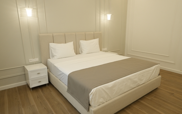 Hotel Ser In Hotel