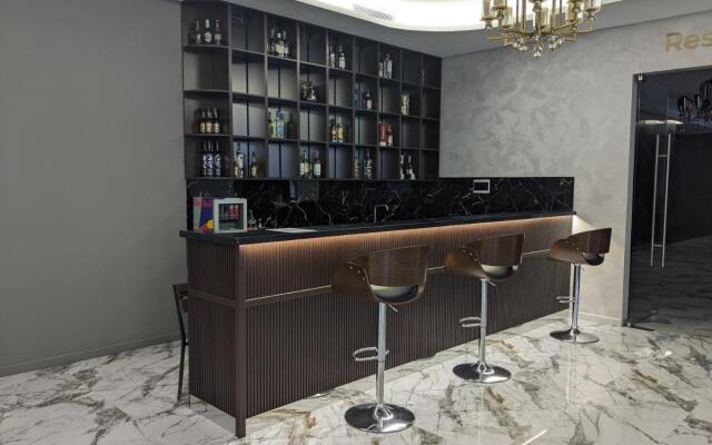 Mirotel Hotel